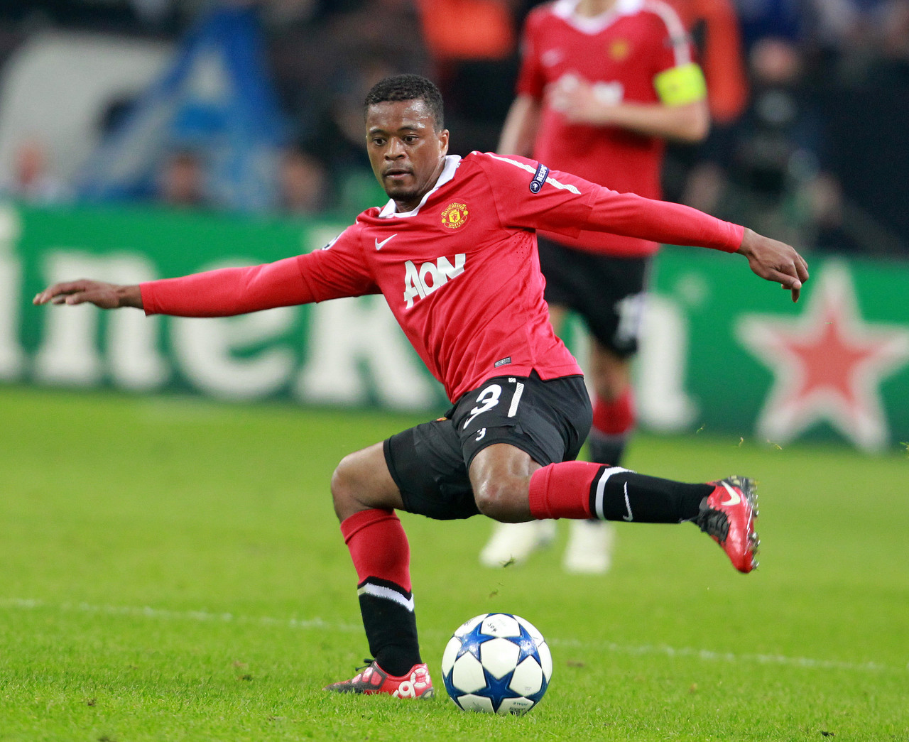 不仅贡献了 不仅贡献了